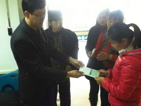 聯(lián)橋人愛(ài)心延綿，為患病赴日實(shí)習(xí)生捐款