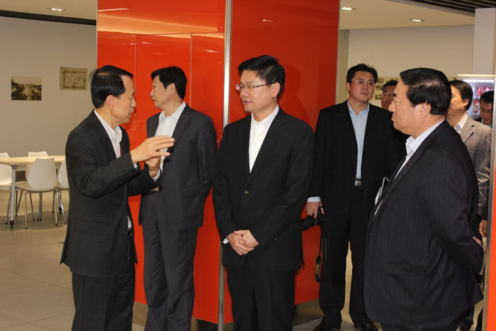 威海市委常委、統(tǒng)戰(zhàn)部長(zhǎng)李在武視察聯(lián)橋集團(tuán)