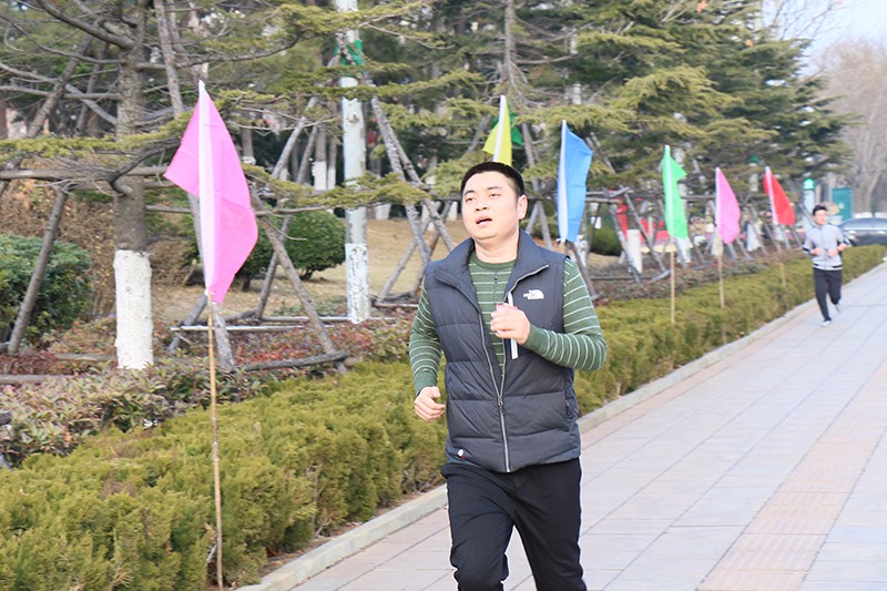 聯(lián)橋集團(tuán)2019春季越野賽燃情開賽(圖33) 聯(lián)橋集團(tuán)2019春季越野賽燃情開賽(圖33)