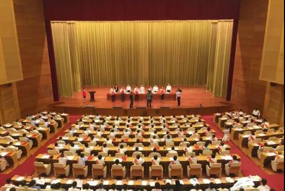 集團(tuán)黨委書(shū)記、董事長(zhǎng)慕镕鍵被授予“山東省非公有制經(jīng)濟(jì)人士?jī)?yōu)秀中國(guó)特色社會(huì)主義事業(yè)建設(shè)者”稱(chēng)號(hào)