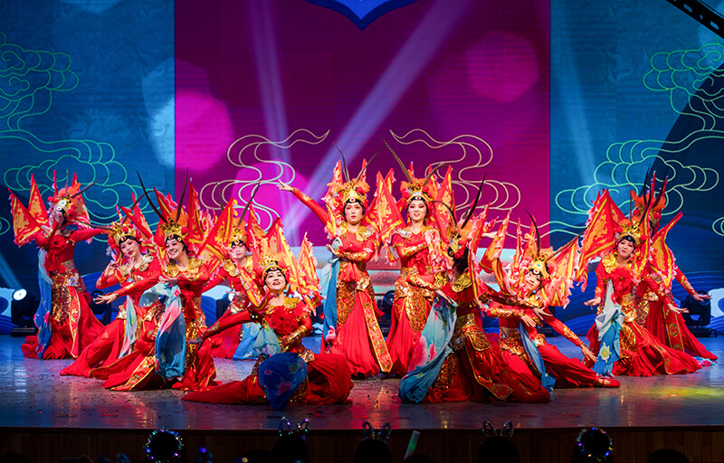 歡欣鼓舞迎新春，滿懷豪情攀高峰 | 聯(lián)橋集團(tuán)2020迎新春聯(lián)歡晚會(huì)激情開演(圖22)