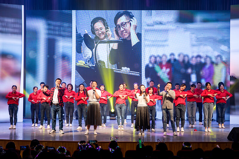 歡欣鼓舞迎新春，滿懷豪情攀高峰 | 聯(lián)橋集團(tuán)2020迎新春聯(lián)歡晚會(huì)激情開演(圖23)