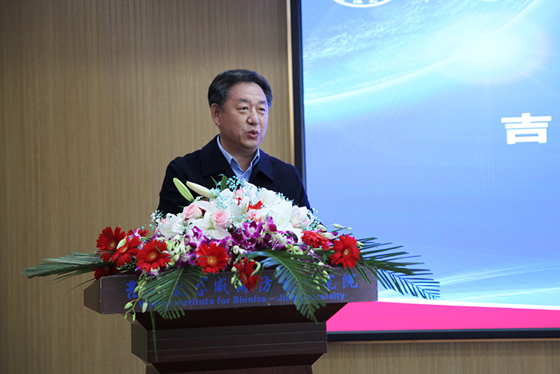 聯(lián)橋集團黨委書記、董事長慕镕鍵當選為吉林大學威海校友會首任會長(圖5)