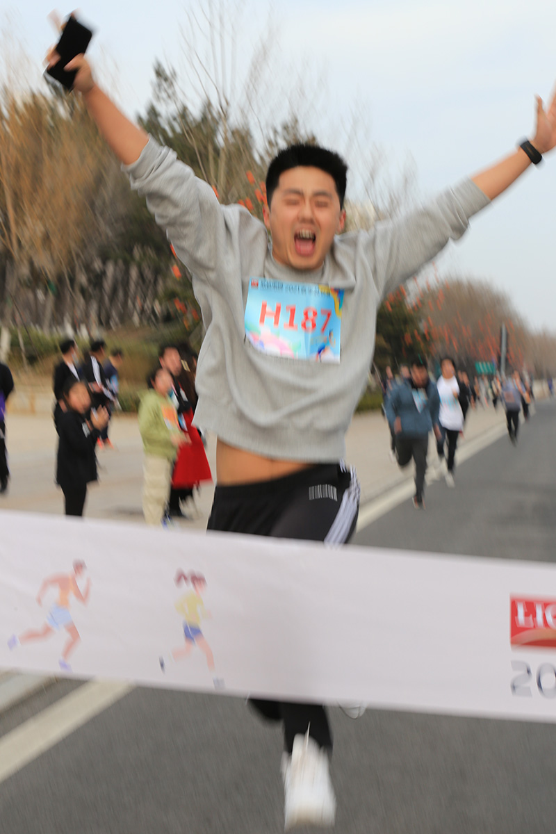 聯(lián)橋集團(tuán)2021春季越野賽燃情開(kāi)賽(圖11)