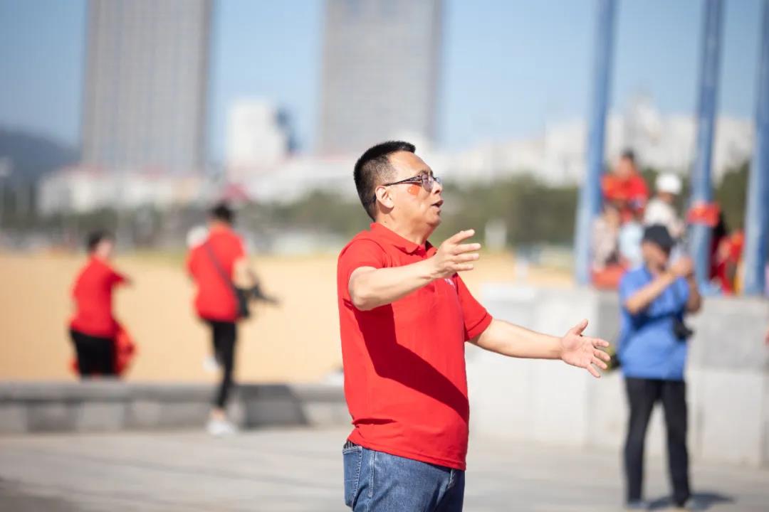 聯(lián)橋集團(tuán)黨委舉辦“光耀先鋒·致敬力量”慶祝建黨100周年活動(dòng)(圖8)